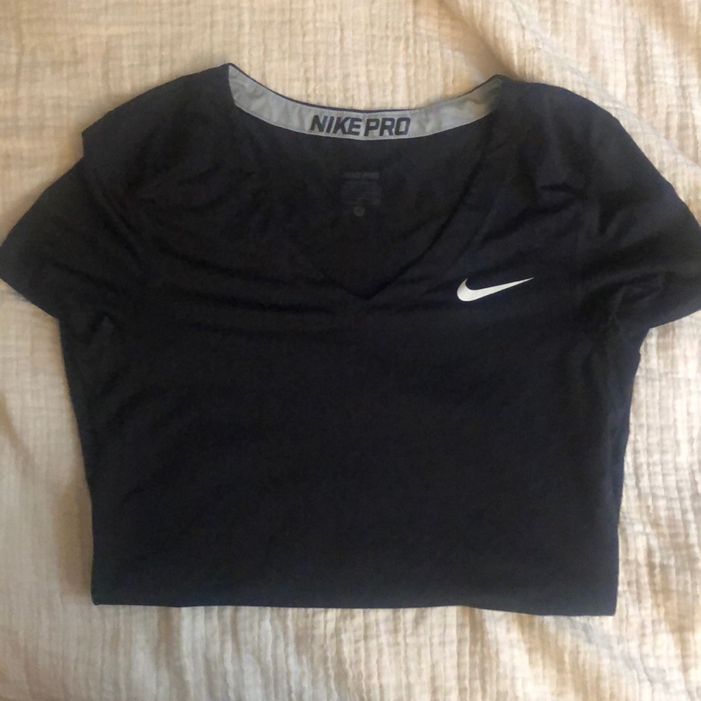 Nike pro size small